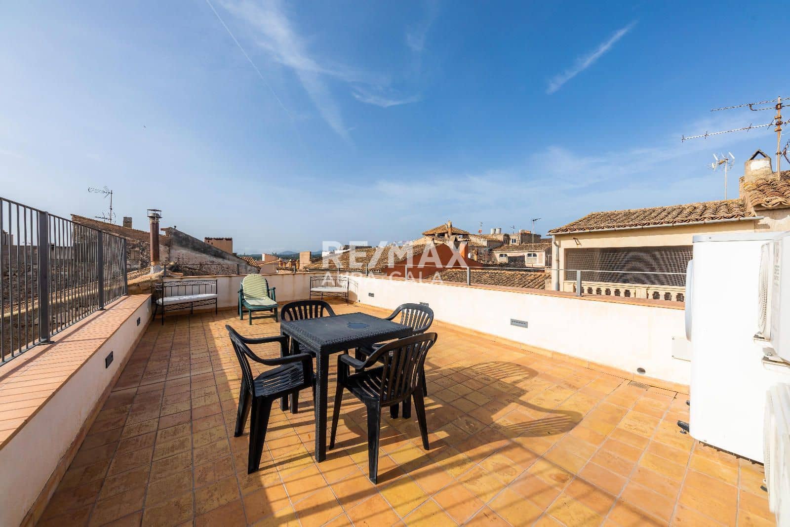 6 soveværelse Byhus til salg i Arta med swimmingpool - € 1.520.000 (Ref: 9714224)