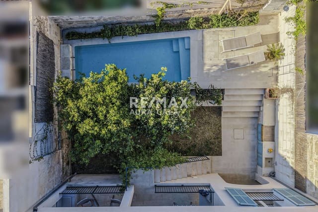 4 makuuhuone Omakotitalo myytävänä paikassa Capdepera mukana uima-altaan - 1 150 000 € (Ref: 9726222)