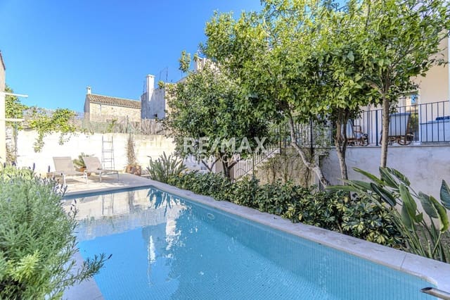 Casa de 4 habitaciones en Capdepera en venta con piscina - 1.150.000 € (Ref: 9726222)