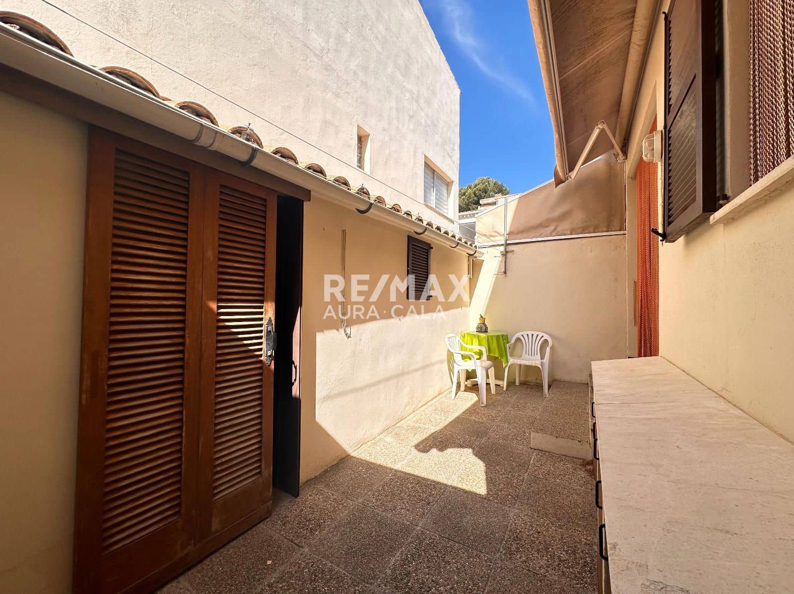 4 bedroom Townhouse for sale in Cala Ratjada with garage - € 515,000 (Ref: 9731245)