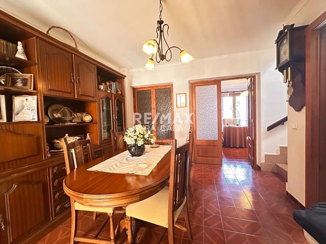 4 soveværelse Byhus til salg i Cala Ratjada, Capdepera med garage - € 495.000 (Ref: 9731245)