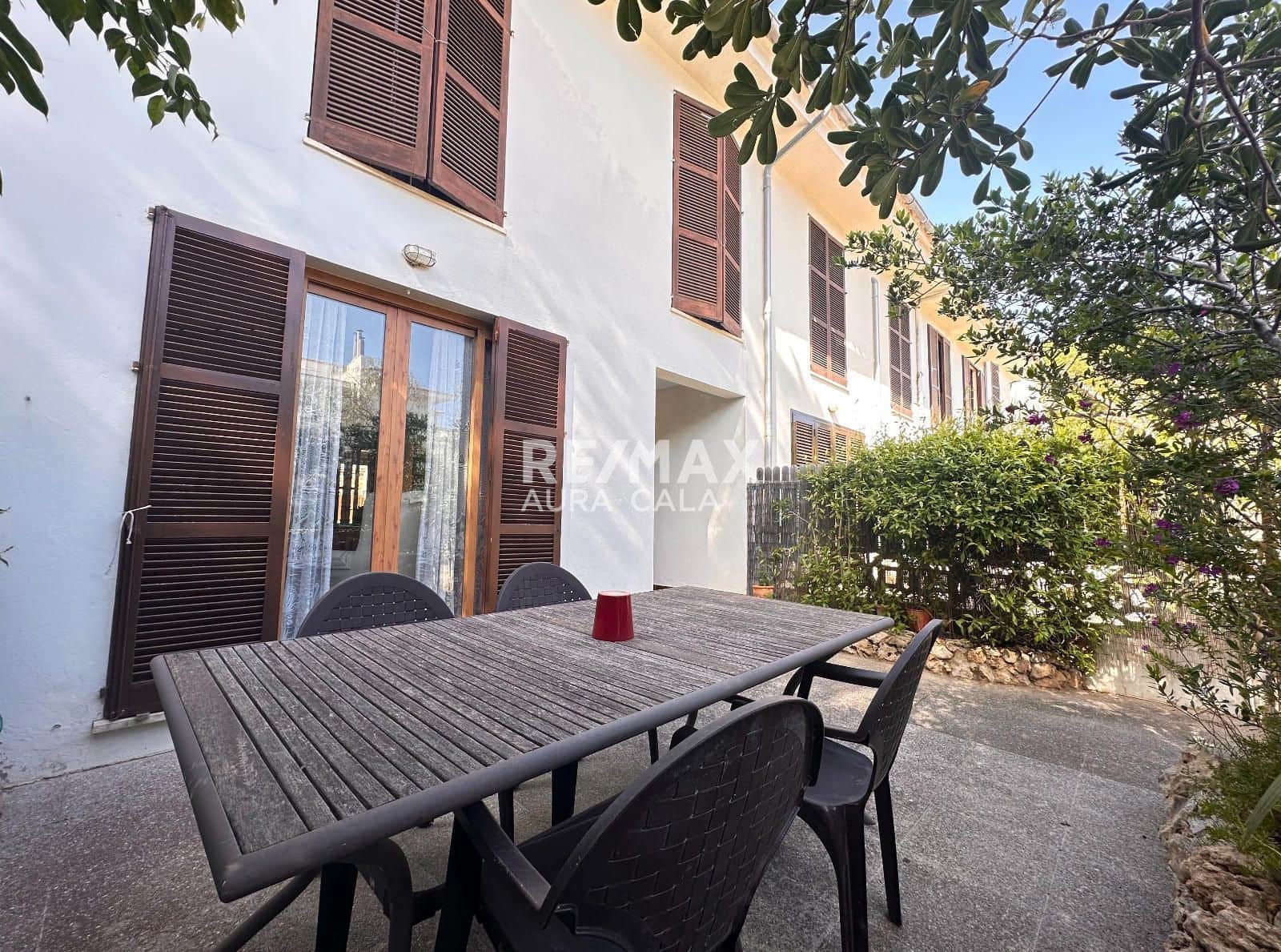 4 bedroom Townhouse for sale in Cala Ratjada with garage - € 515,000 (Ref: 9731245)