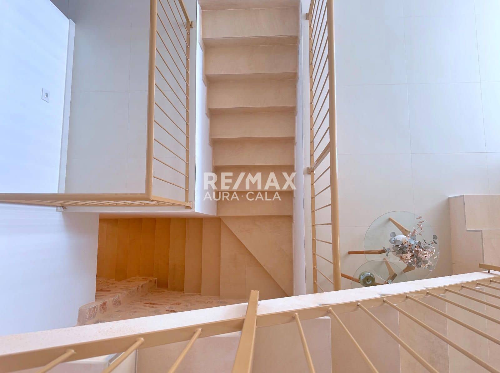 4 sypialnia Willa na sprzedaż w Ariany z garażem - 1 060 000 € (Ref: 9777122)