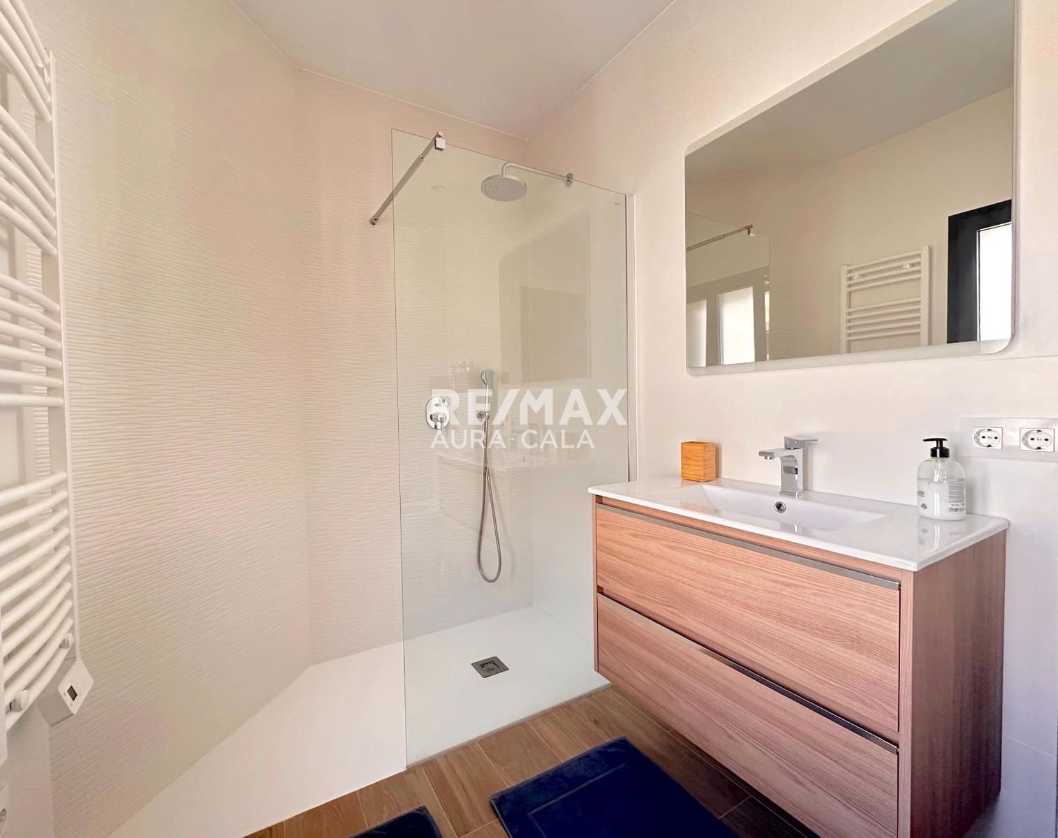 4 sypialnia Willa na sprzedaż w Ariany z garażem - 1 060 000 € (Ref: 9777122)