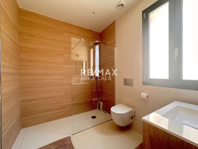 4 sypialnia Willa na sprzedaż w Ariany z garażem - 1 060 000 € (Ref: 9777122)