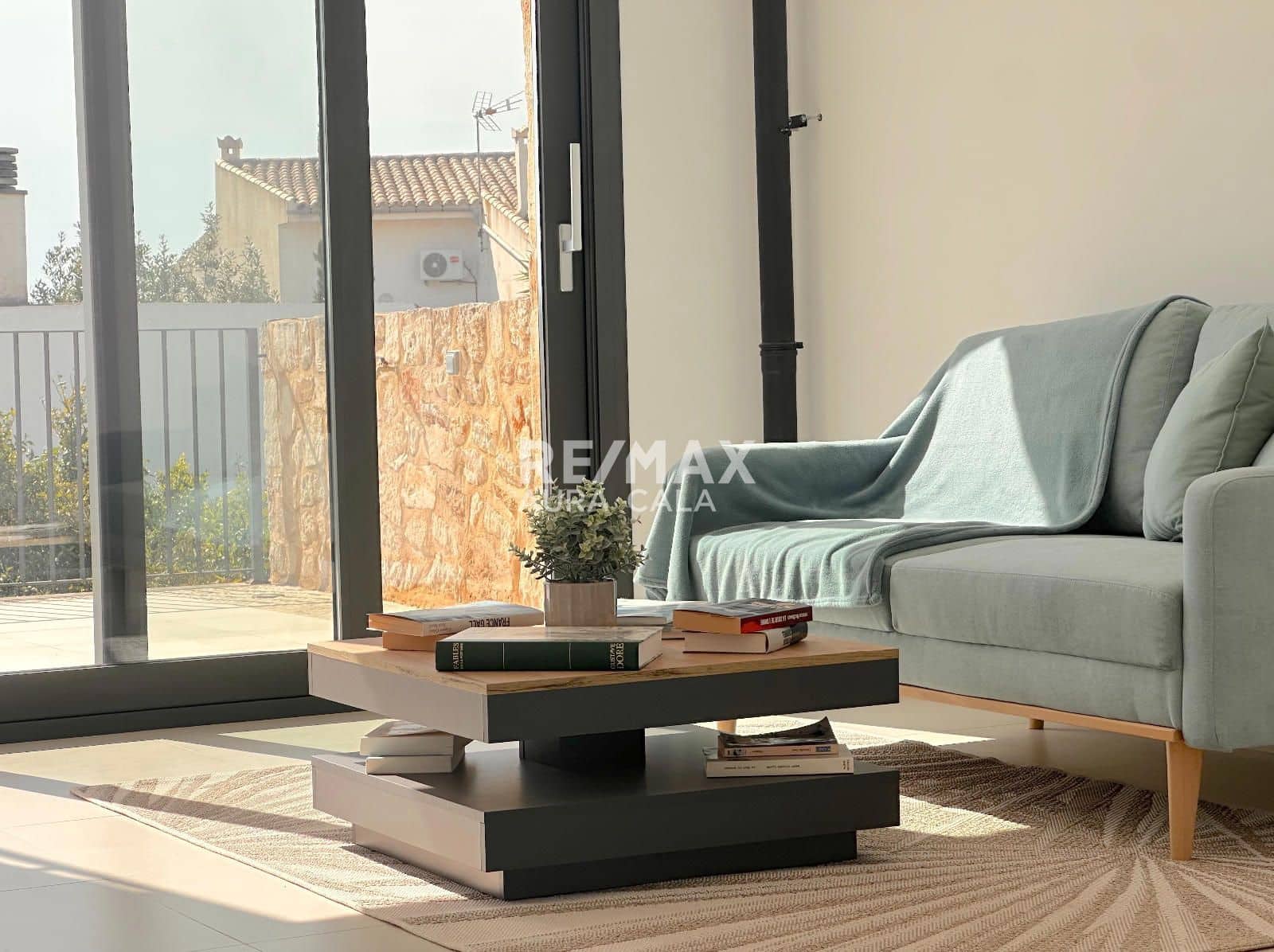 4 sypialnia Willa na sprzedaż w Ariany z garażem - 1 060 000 € (Ref: 9777122)