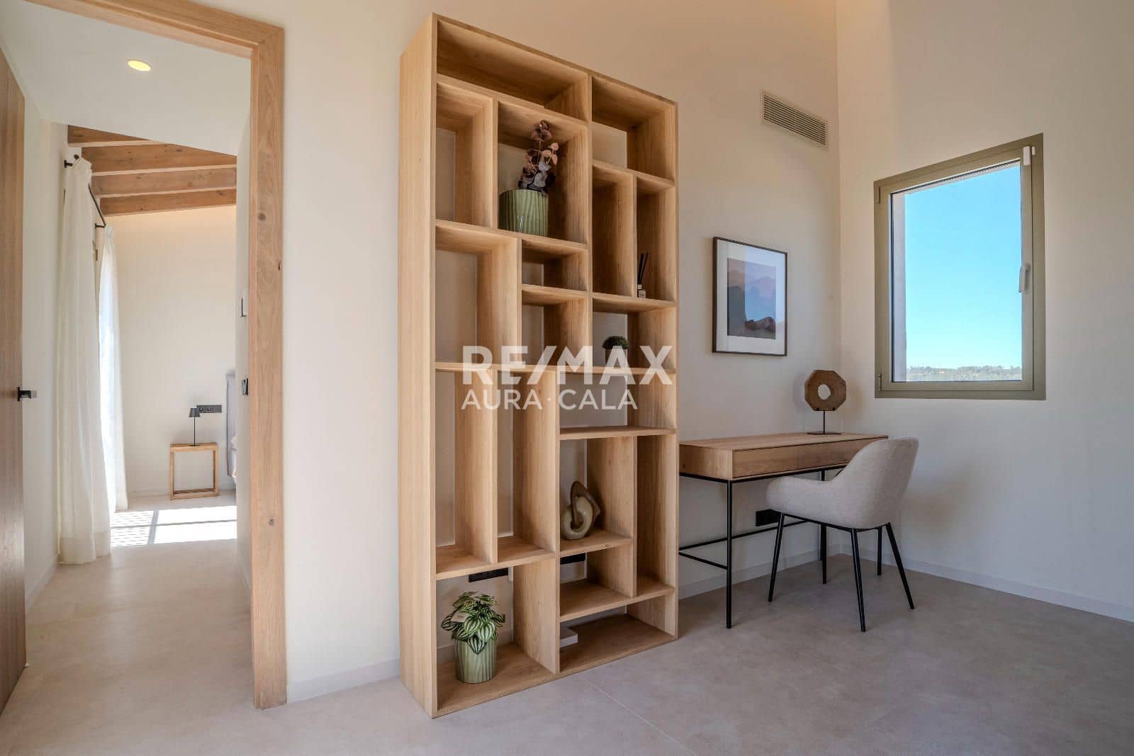 4 bedroom Villa for sale in Sineu with pool garage - € 2,400,000 (Ref: 9783905)