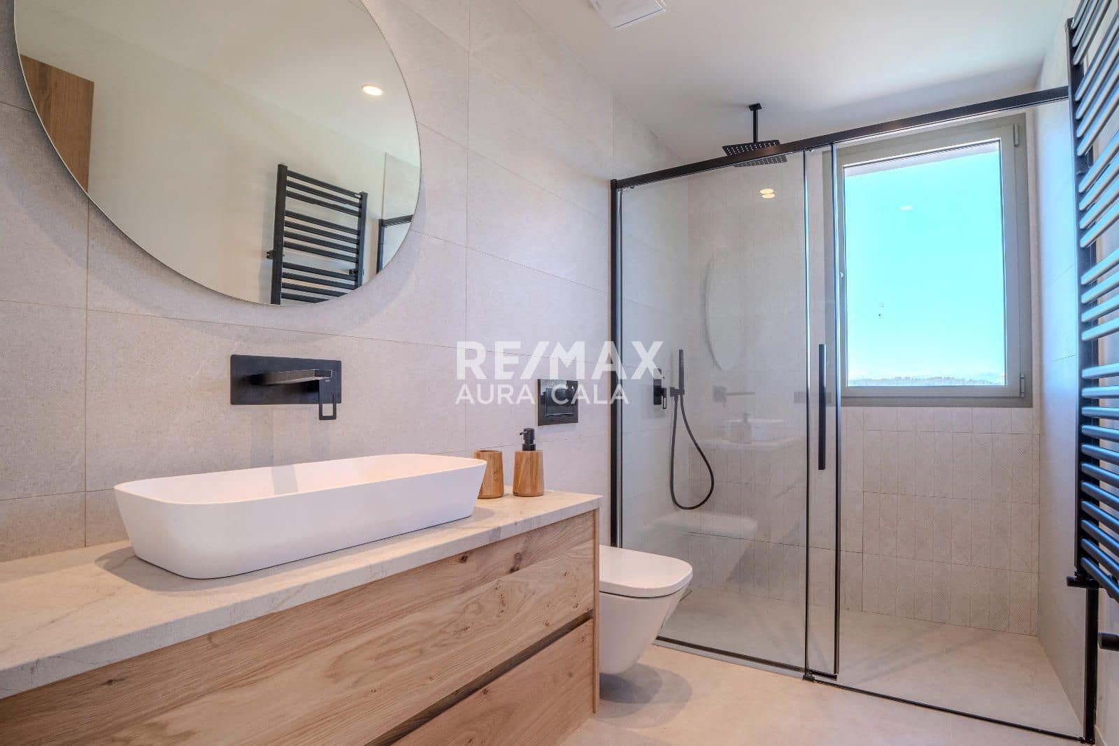 4 bedroom Villa for sale in Sineu with pool garage - € 2,400,000 (Ref: 9783905)