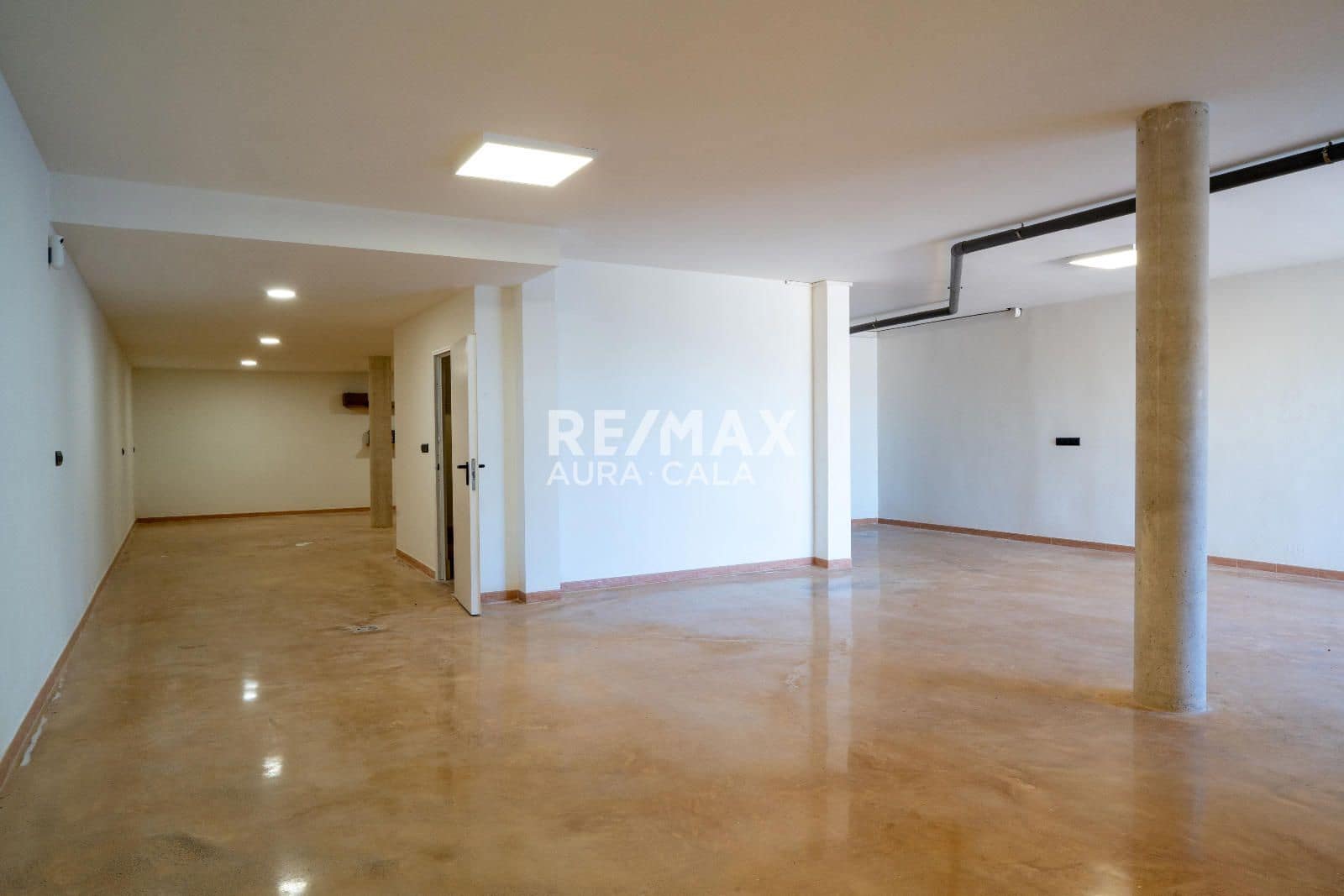 3 bedroom Villa for sale in Sineu with pool garage - € 1,400,000 (Ref: 9787974)