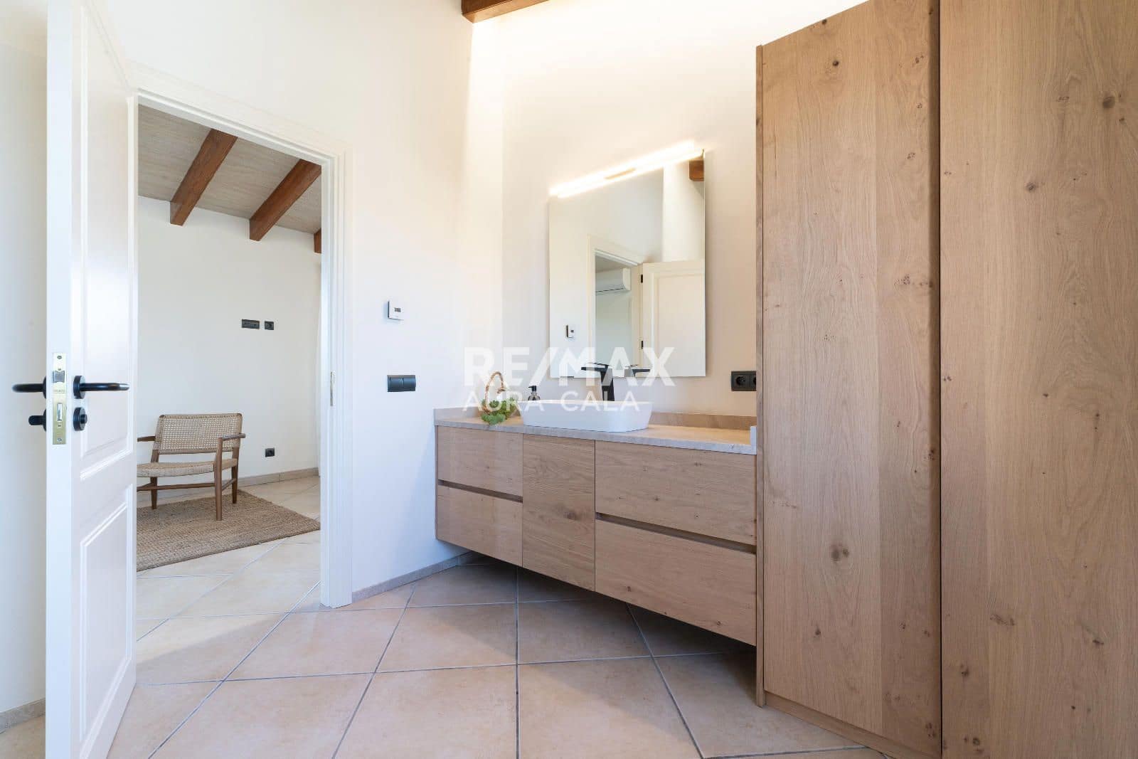 3 bedroom Villa for sale in Sineu with pool garage - € 1,400,000 (Ref: 9787974)