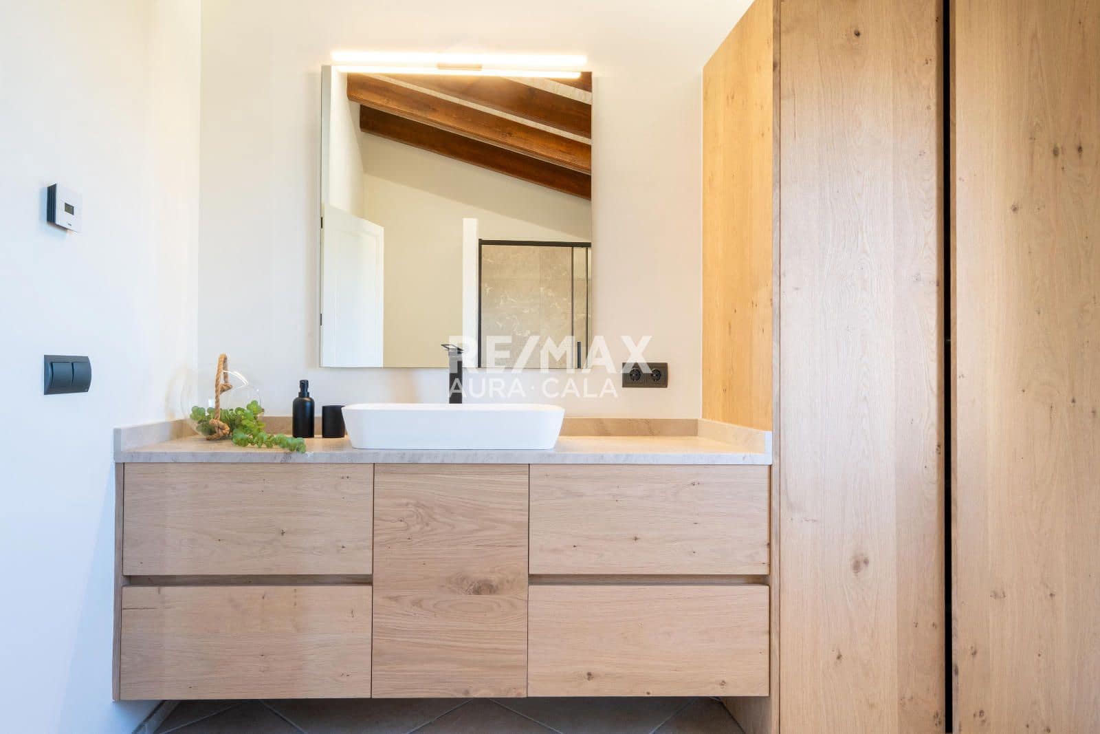 3 bedroom Villa for sale in Sineu with pool garage - € 1,400,000 (Ref: 9787974)