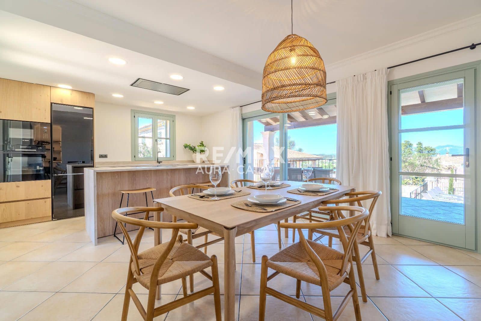 3 bedroom Villa for sale in Sineu with pool garage - € 1,400,000 (Ref: 9787974)