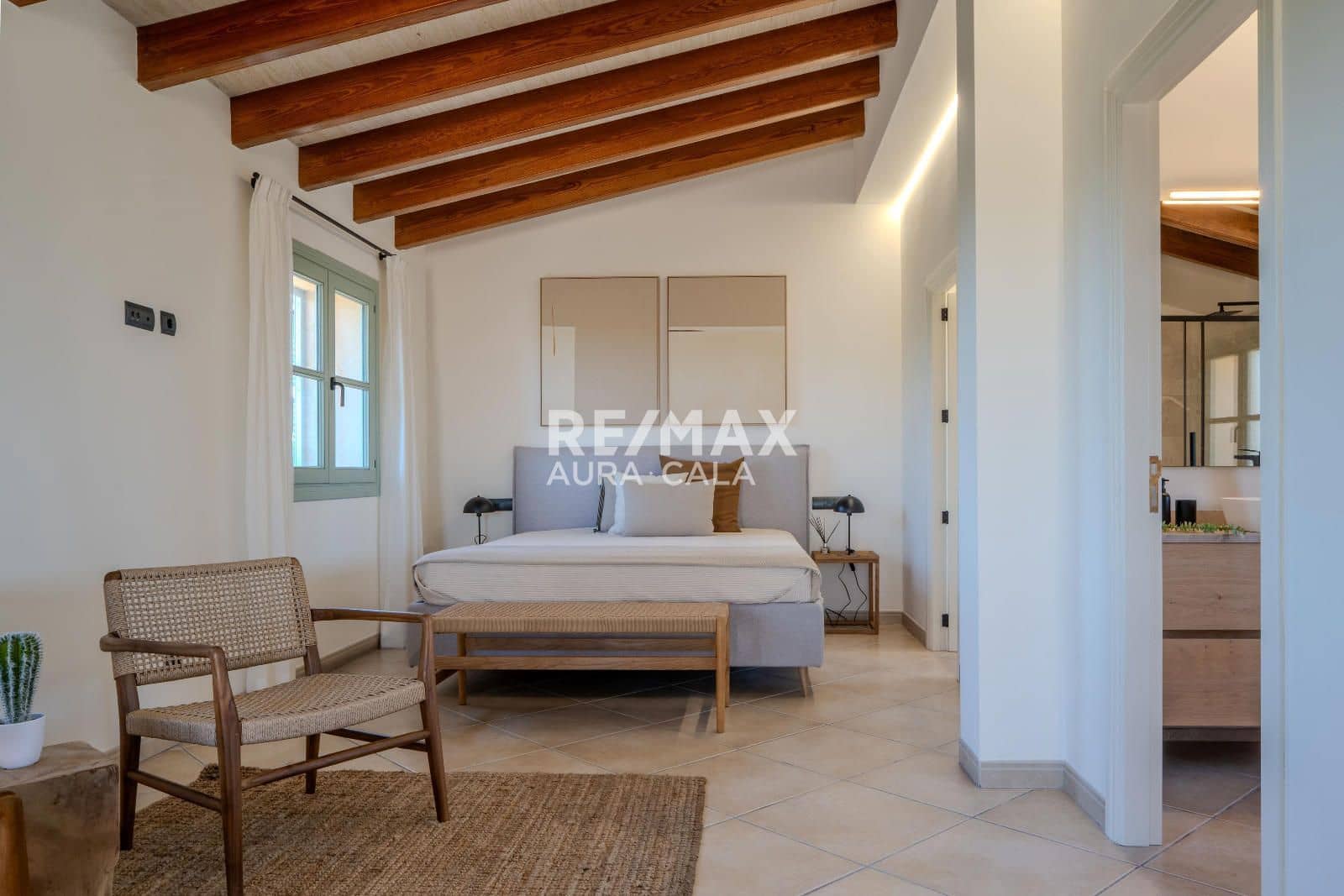 3 bedroom Villa for sale in Sineu with pool garage - € 1,400,000 (Ref: 9787974)