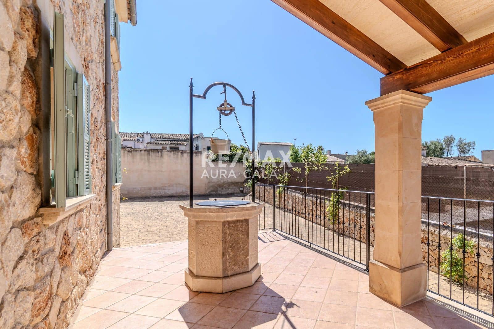 3 bedroom Villa for sale in Sineu with pool garage - € 1,400,000 (Ref: 9787974)