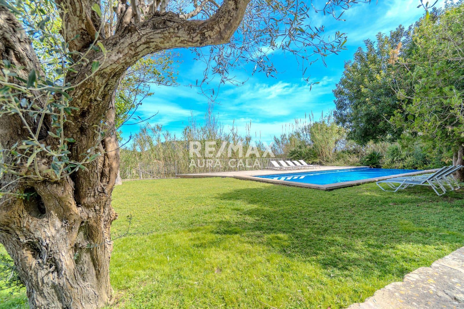 9 quarto Moradia para venda em Cala Ratjada com piscina - 3 500 000 € (Ref: 9804859)