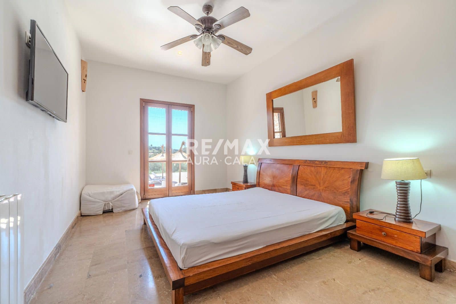 3 bedroom Villa for sale in Manacor with pool garage - € 1,890,000 (Ref: 9816266)