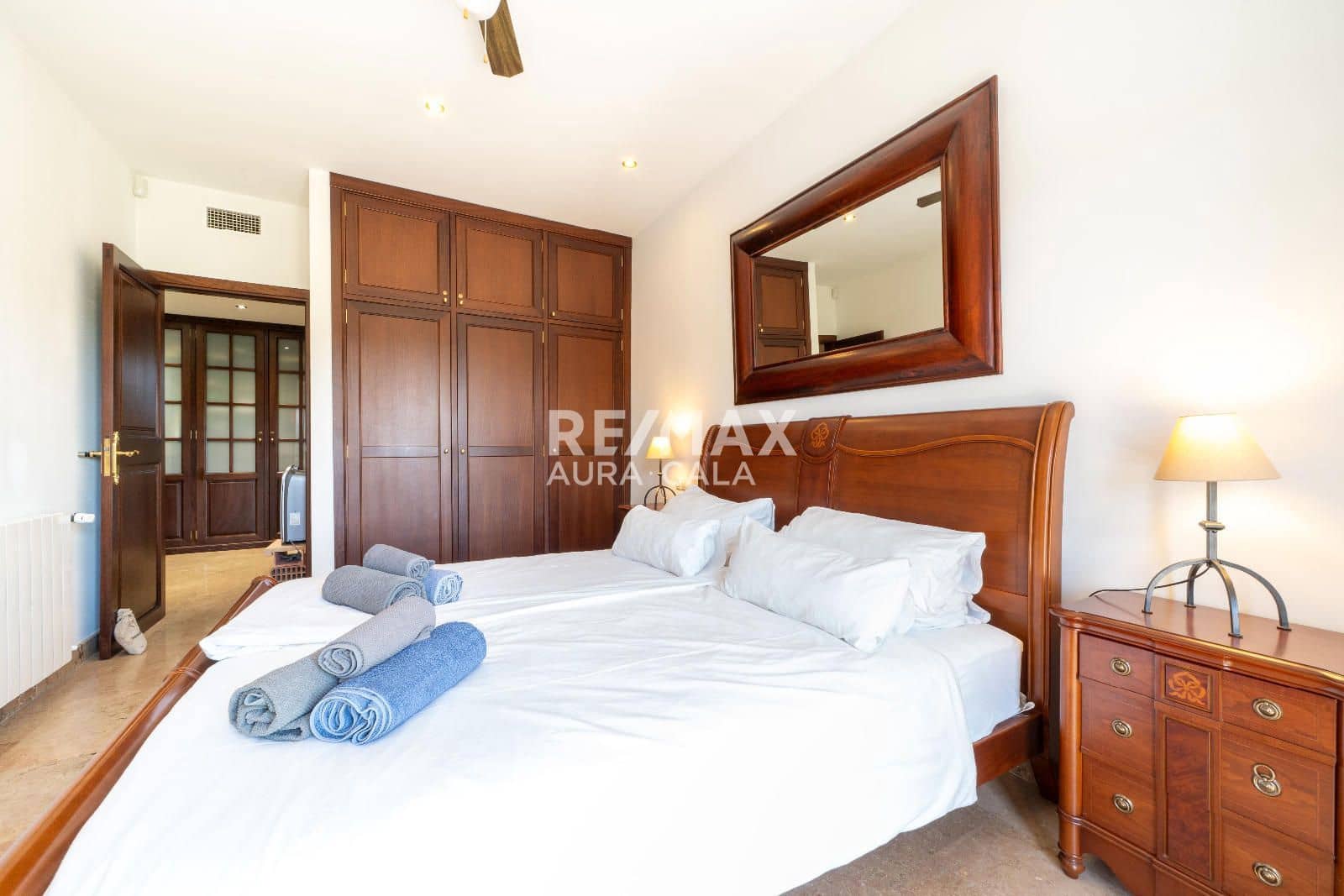 3 bedroom Villa for sale in Manacor with pool garage - € 1,890,000 (Ref: 9816266)