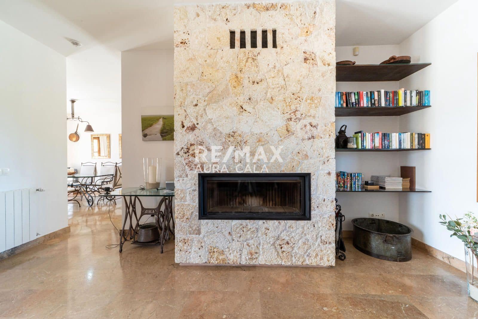 3 bedroom Villa for sale in Manacor with pool garage - € 1,890,000 (Ref: 9816266)