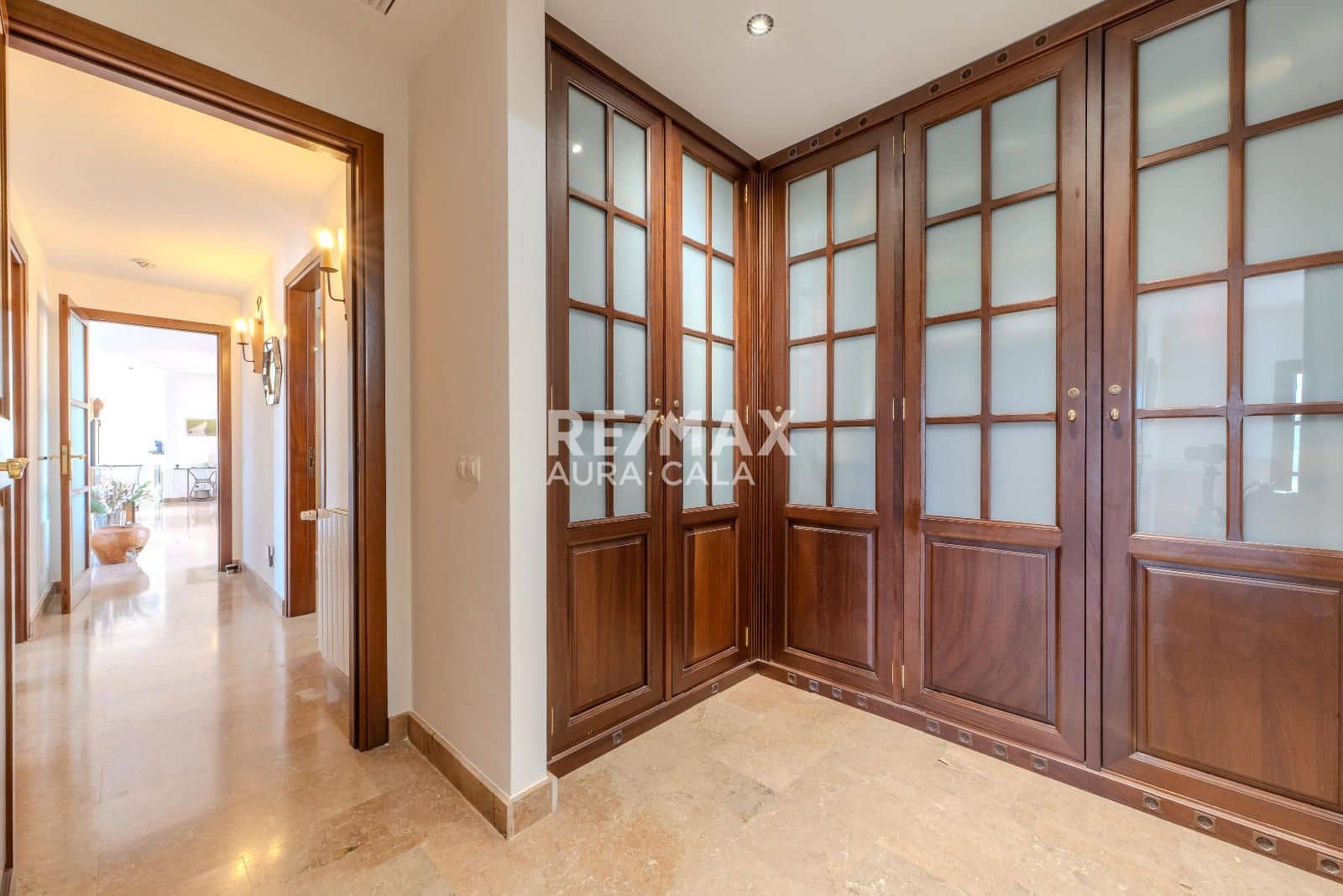 3 bedroom Villa for sale in Manacor with pool garage - € 1,890,000 (Ref: 9816266)