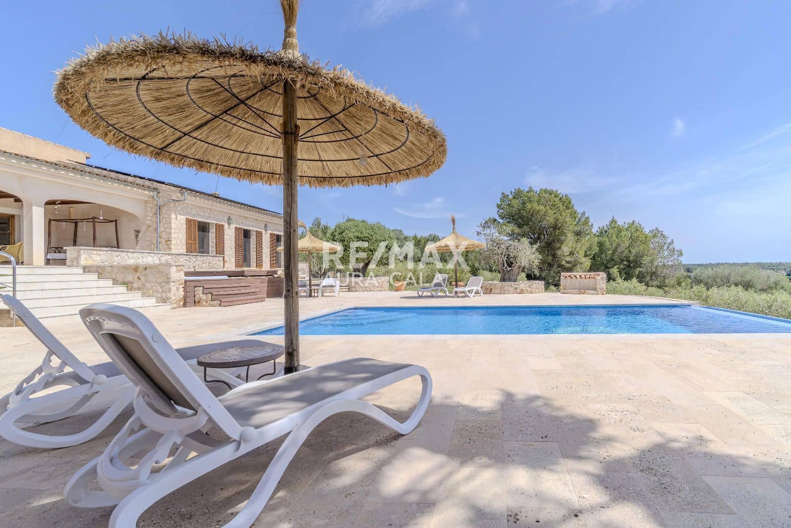 3 bedroom Villa for sale in Manacor with pool garage - € 1,890,000 (Ref: 9816266)