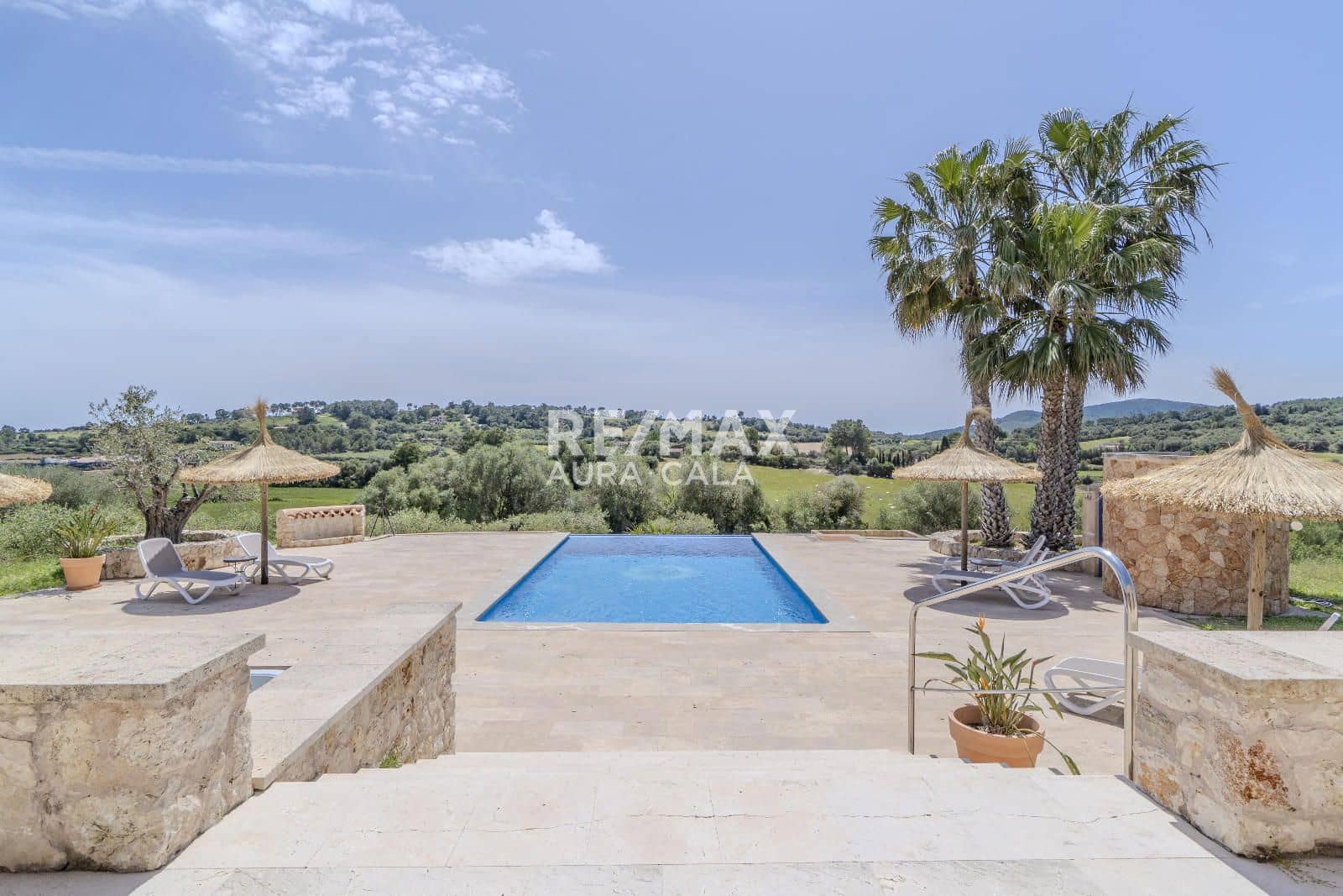 3 bedroom Villa for sale in Manacor with pool garage - € 1,890,000 (Ref: 9816266)