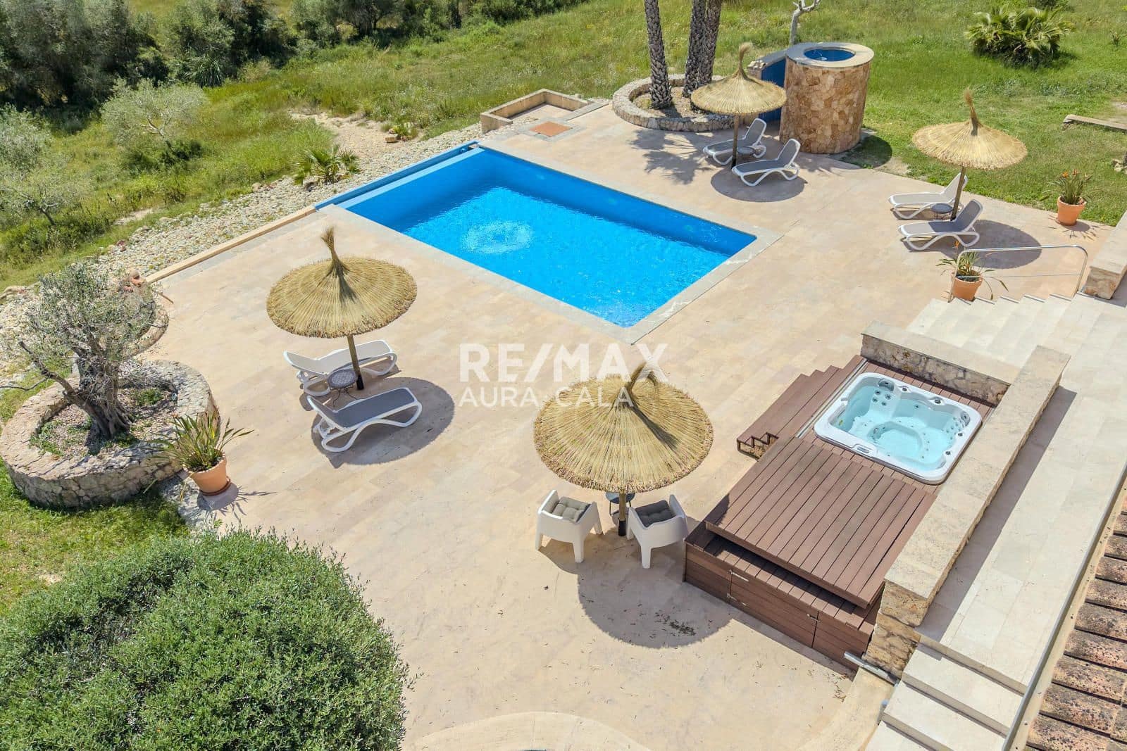 3 bedroom Villa for sale in Manacor with pool garage - € 1,890,000 (Ref: 9816266)