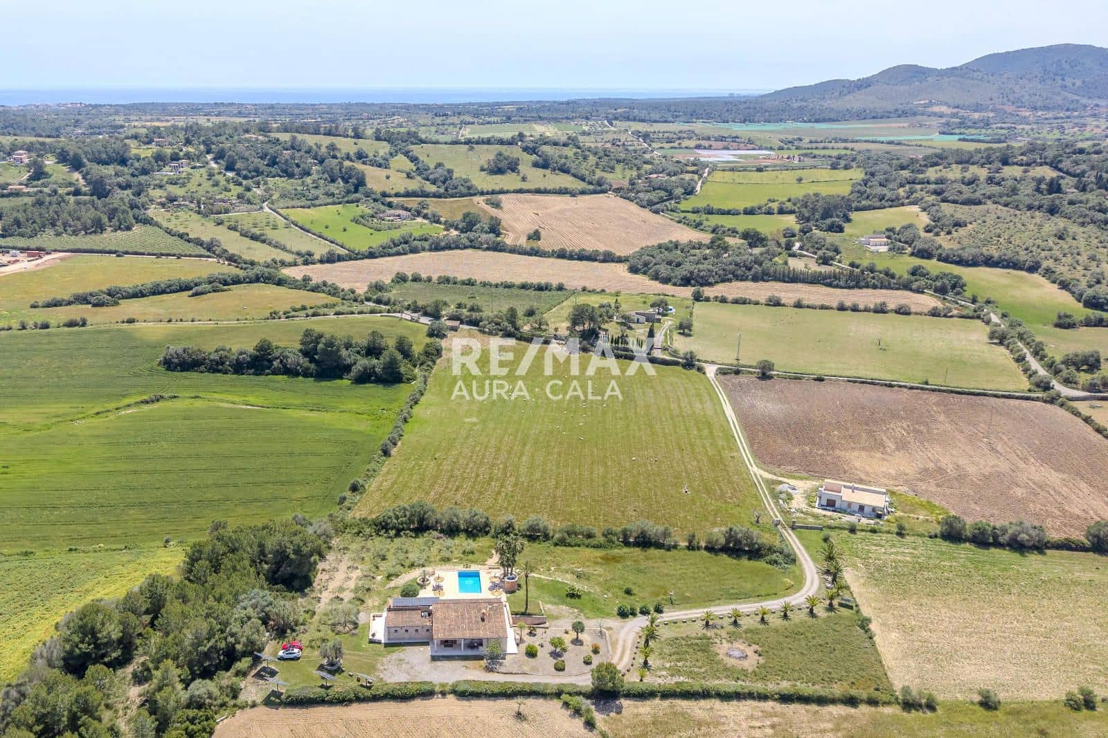 3 bedroom Villa for sale in Manacor with pool garage - € 1,890,000 (Ref: 9816266)