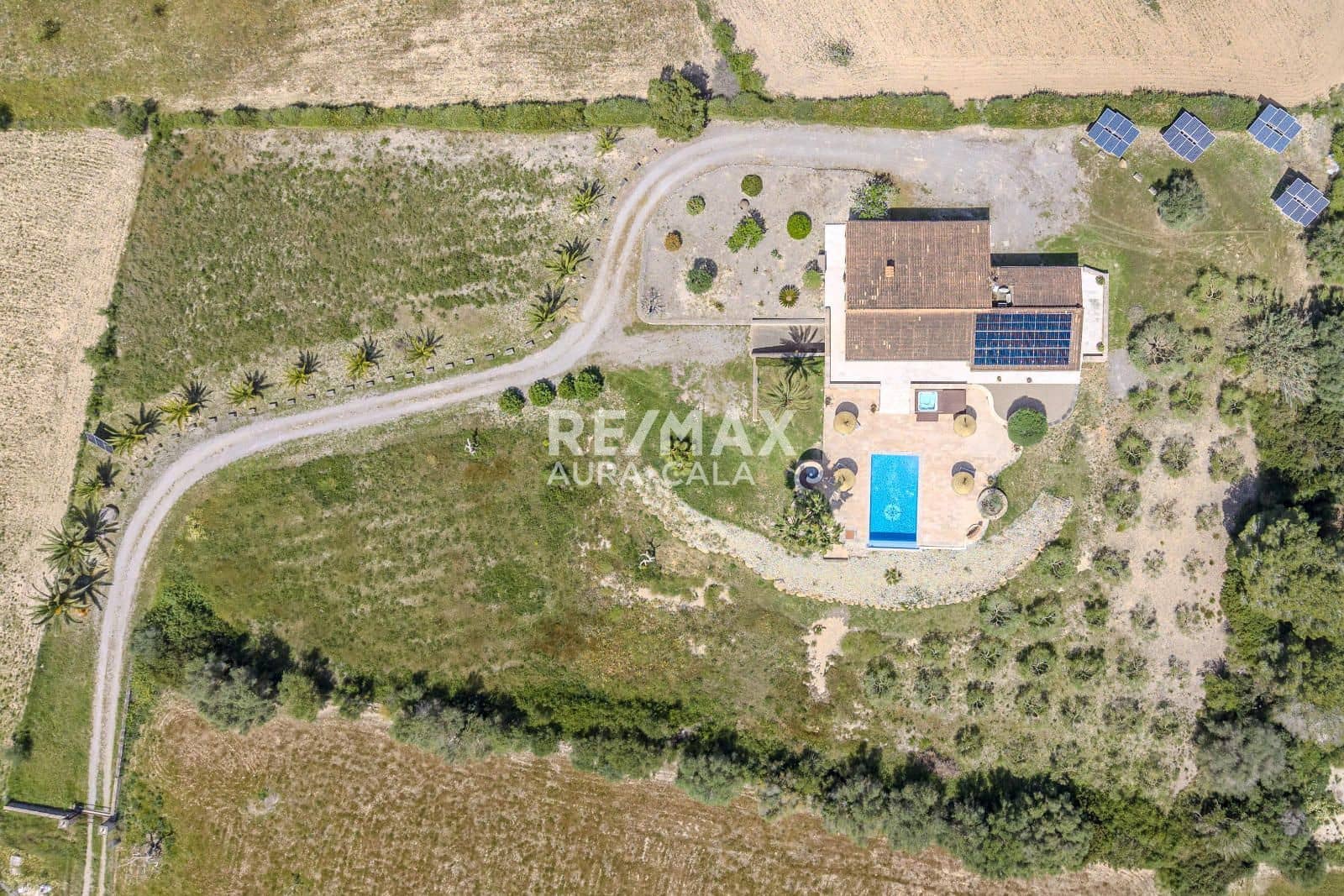 3 bedroom Villa for sale in Manacor with pool garage - € 1,890,000 (Ref: 9816266)