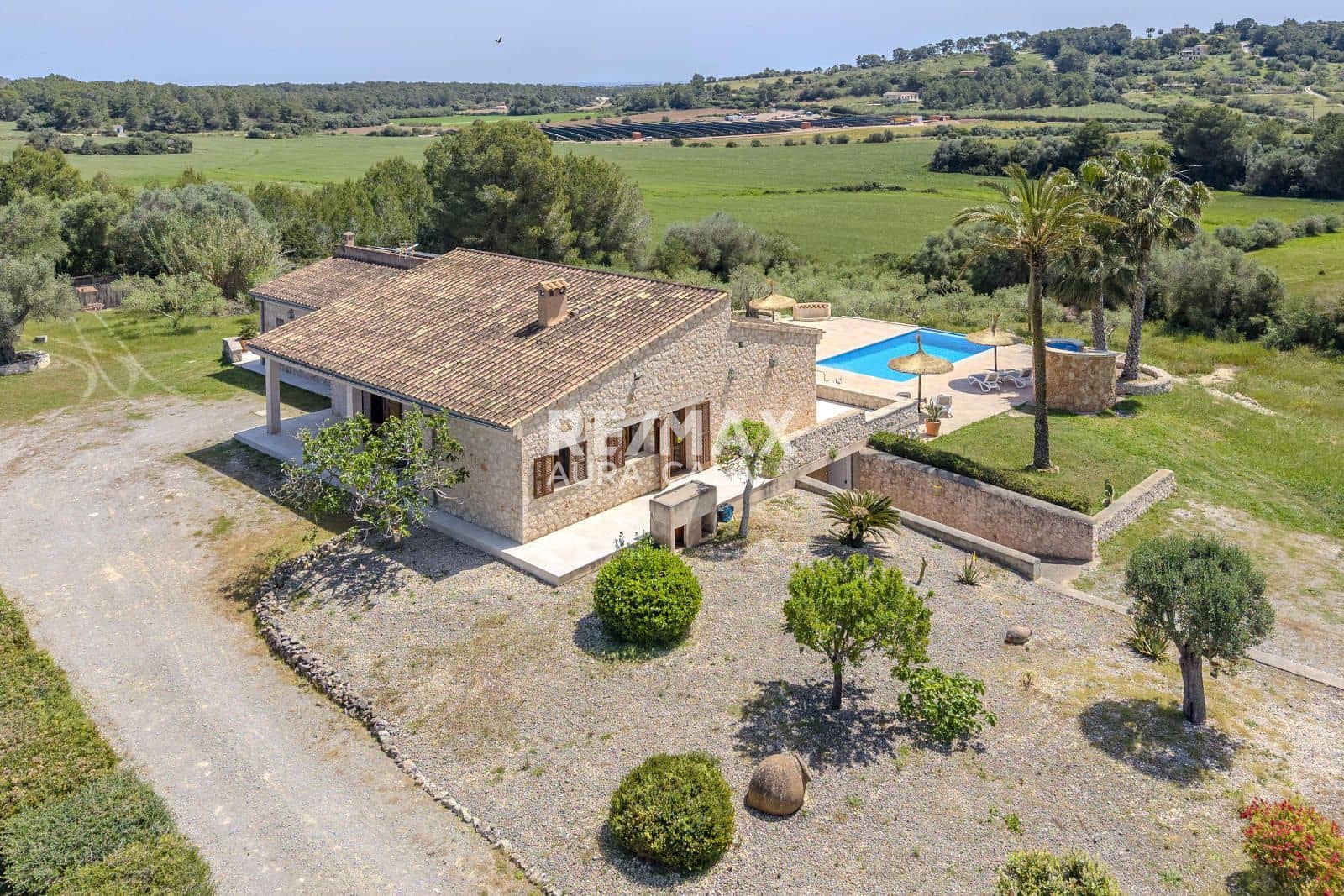 3 bedroom Villa for sale in Manacor with pool garage - € 1,890,000 (Ref: 9816266)