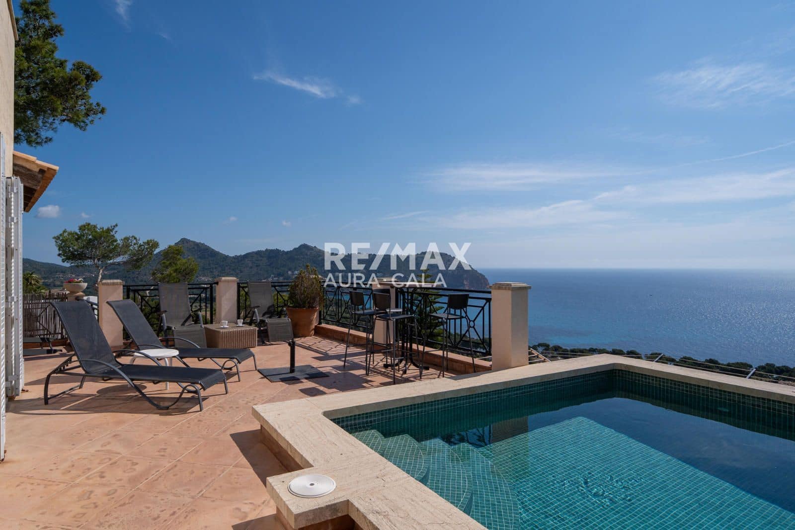 3 bedroom Villa for sale in Canyamel with pool garage - € 2,200,000 (Ref: 9854632)