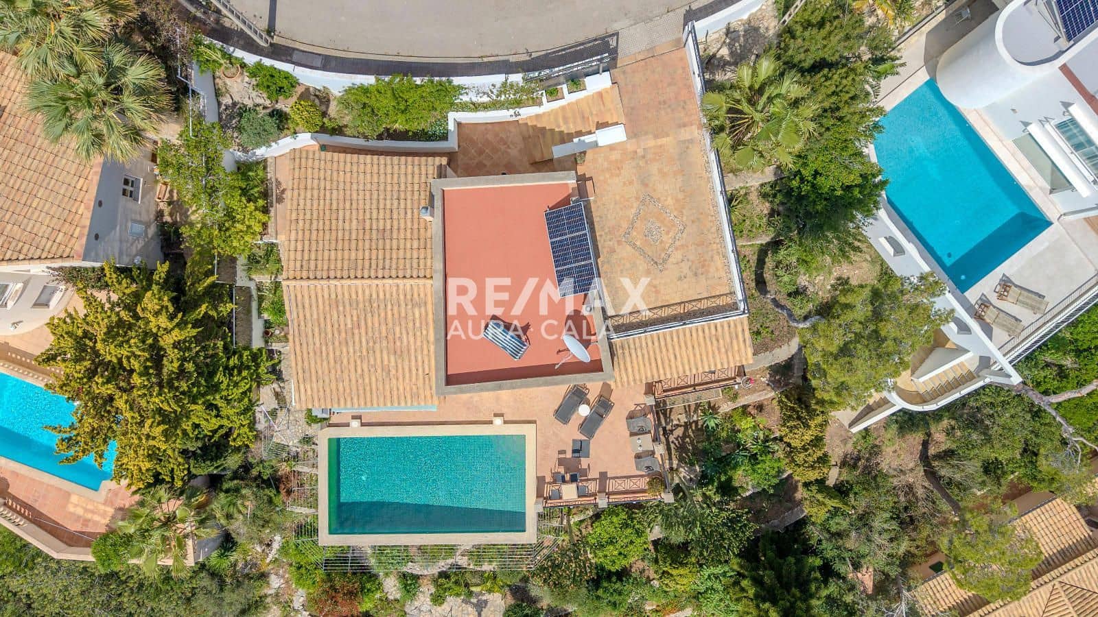 3 bedroom Villa for sale in Canyamel with pool garage - € 2,200,000 (Ref: 9854632)