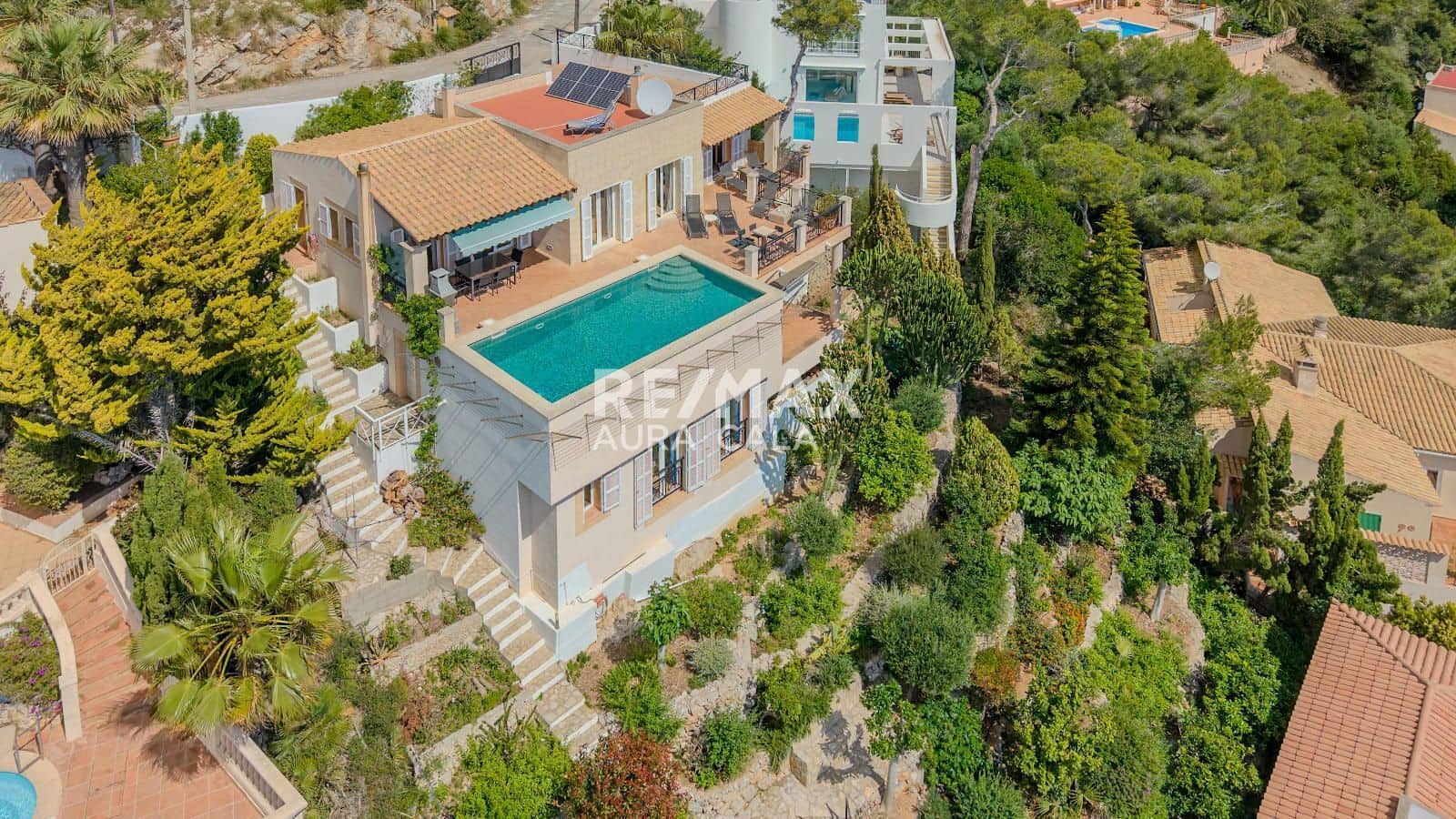 3 bedroom Villa for sale in Canyamel with pool garage - € 2,200,000 (Ref: 9854632)