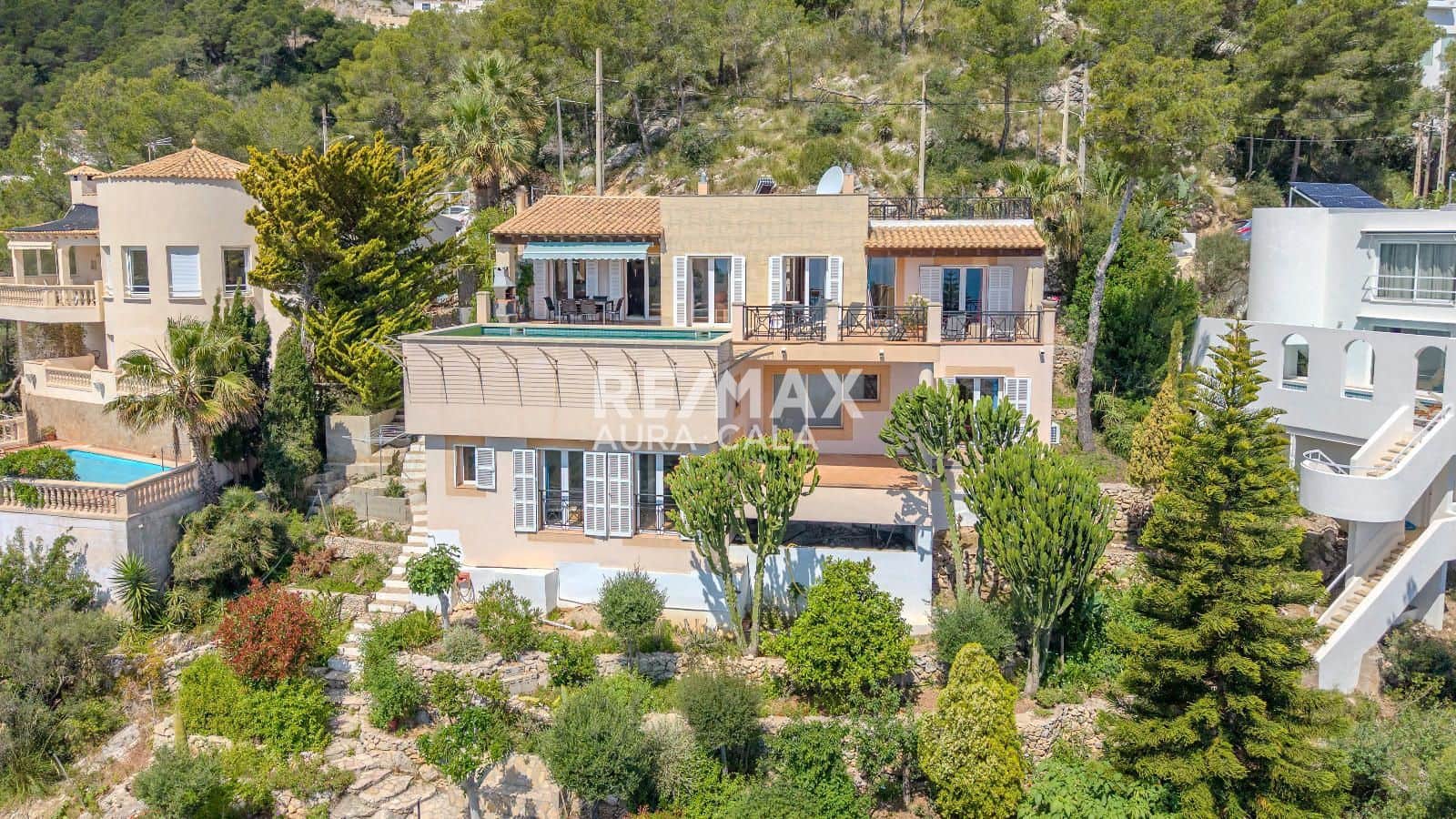 3 bedroom Villa for sale in Canyamel with pool garage - € 2,200,000 (Ref: 9854632)