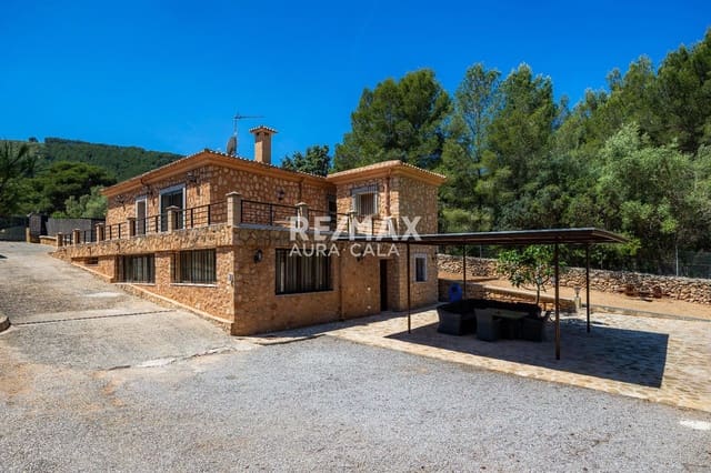 6 sypialnia Willa do wynajęcia w Capdepera z basenem garażem - 4 000 € (Ref: 9889307)