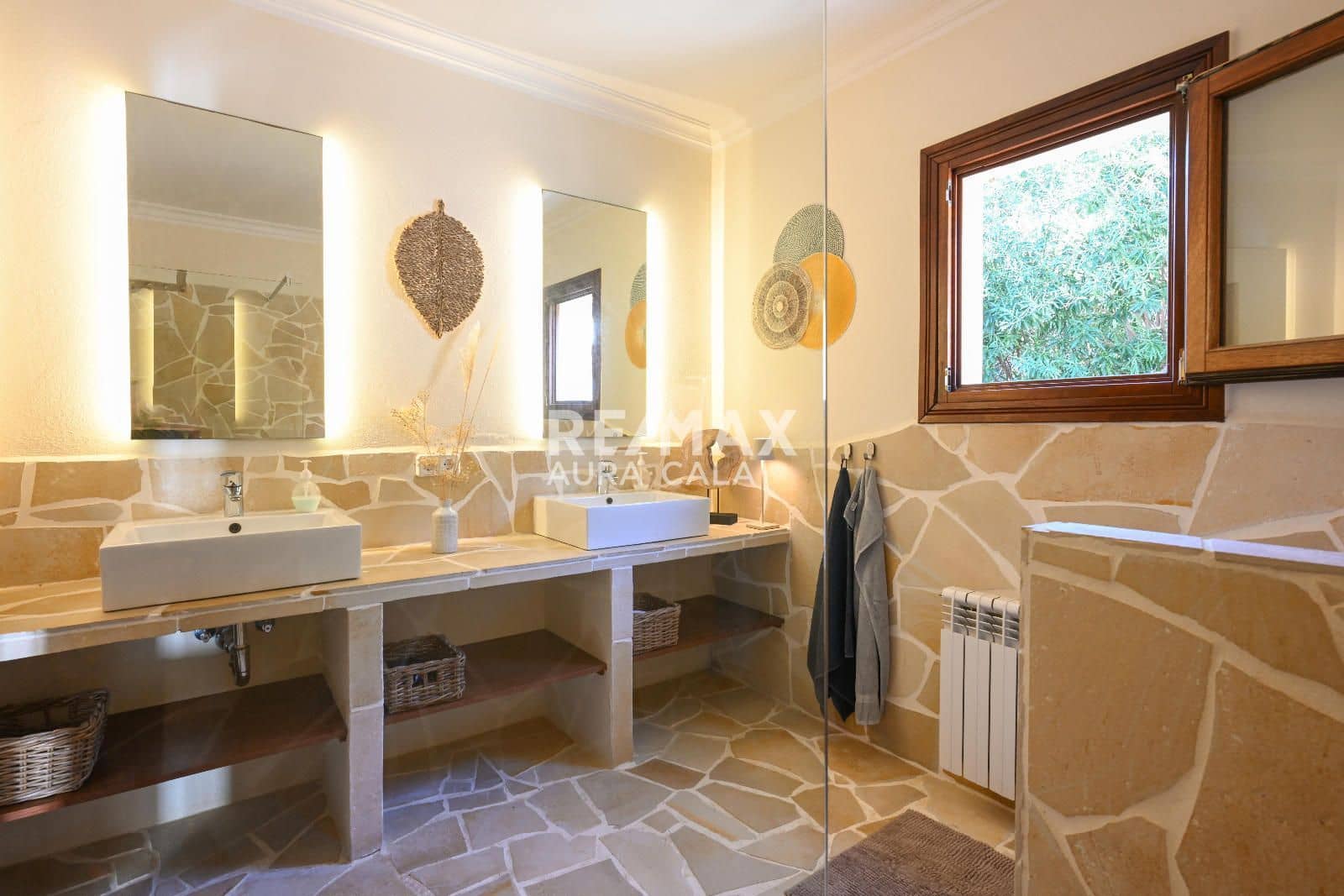 7 soveværelse Villa til salg i Cala Ratjada med swimmingpool - € 1.750.000 (Ref: 9891405)