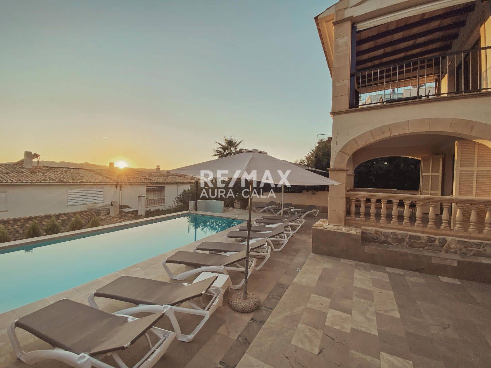 7 soveværelse Villa til salg i Cala Ratjada med swimmingpool - € 1.750.000 (Ref: 9891405)