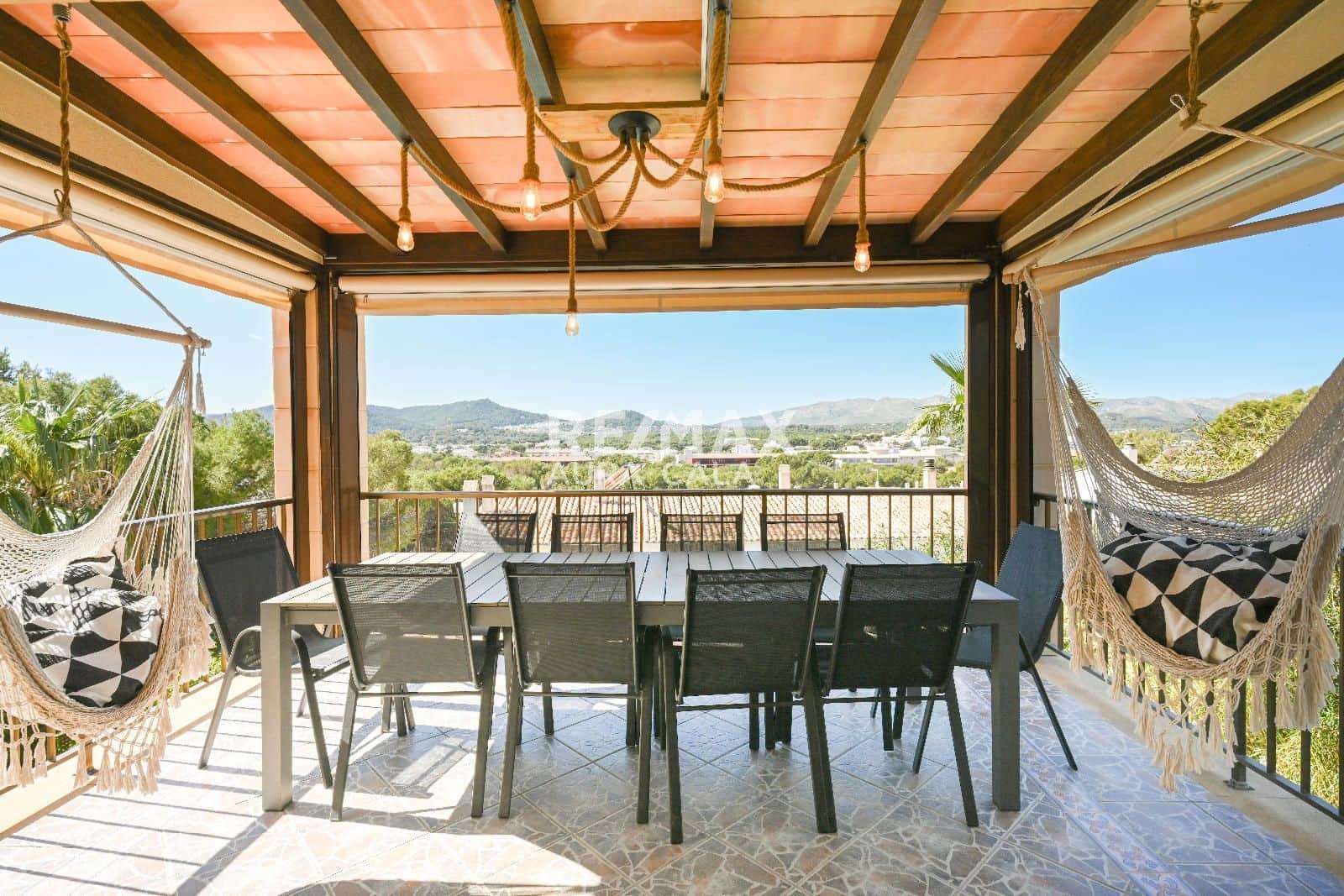 7 soveværelse Villa til salg i Cala Ratjada med swimmingpool - € 1.750.000 (Ref: 9891405)