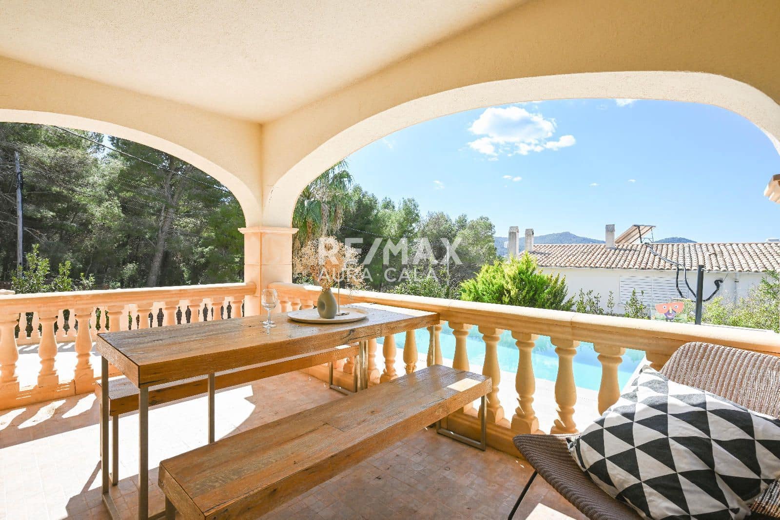 7 soveværelse Villa til salg i Cala Ratjada med swimmingpool - € 1.750.000 (Ref: 9891405)