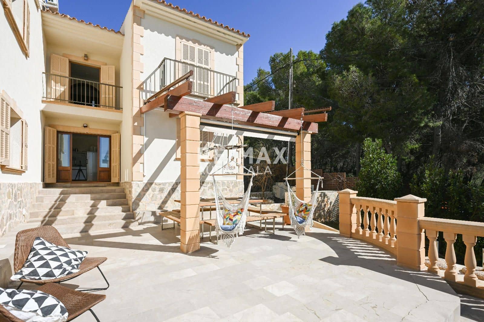 7 soveværelse Villa til salg i Cala Ratjada med swimmingpool - € 1.750.000 (Ref: 9891405)