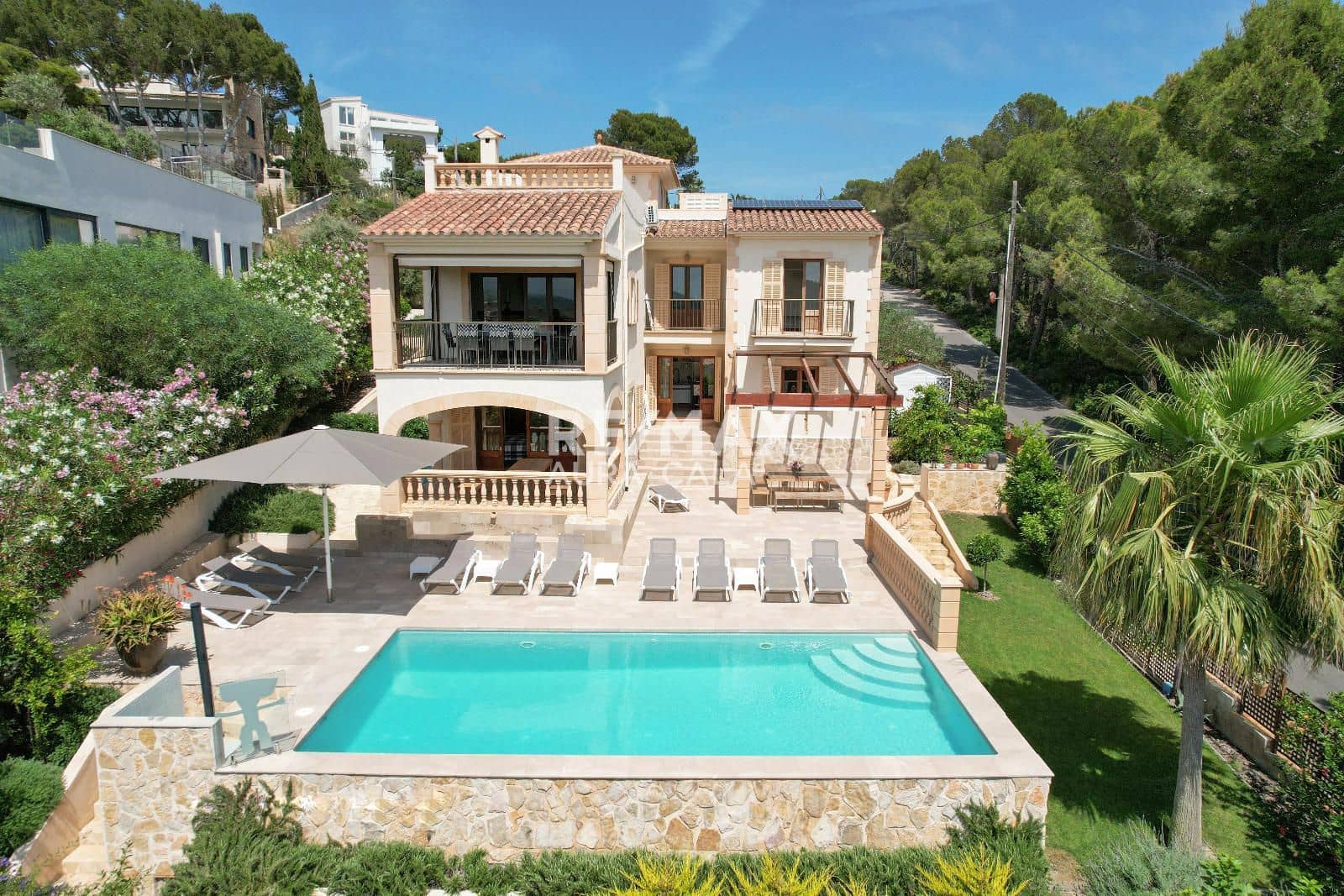 7 soveværelse Villa til salg i Cala Ratjada med swimmingpool - € 1.750.000 (Ref: 9891405)