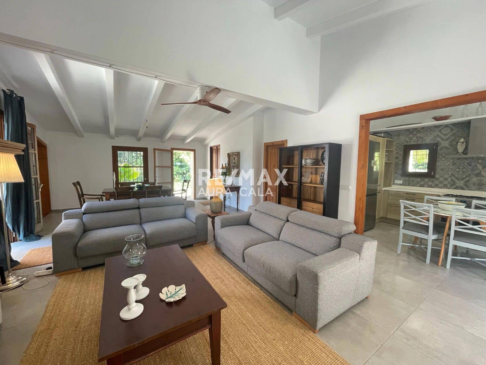 Chalet de 3 habitaciones en Sant Llorenç des Cardassar en alquiler - 2.600 € (Ref: 9892712)