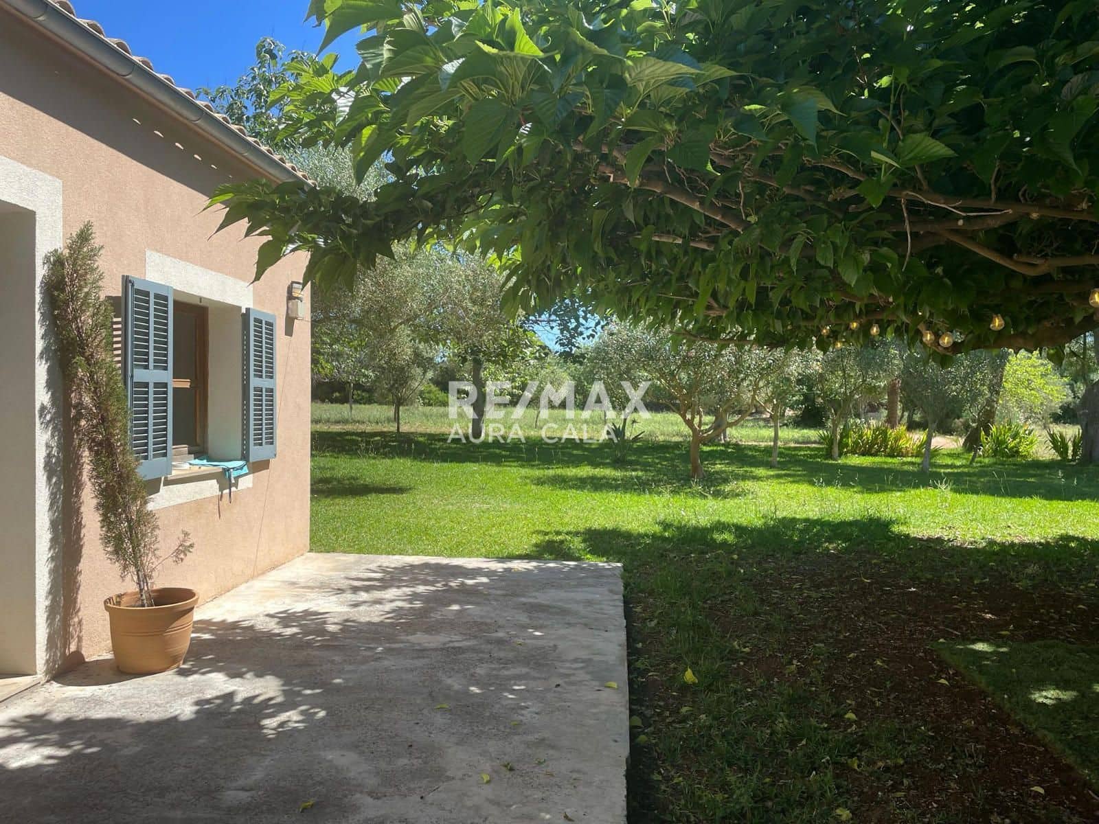 Chalet de 3 habitaciones en Sant Llorenç des Cardassar en alquiler - 2.600 € (Ref: 9892712)