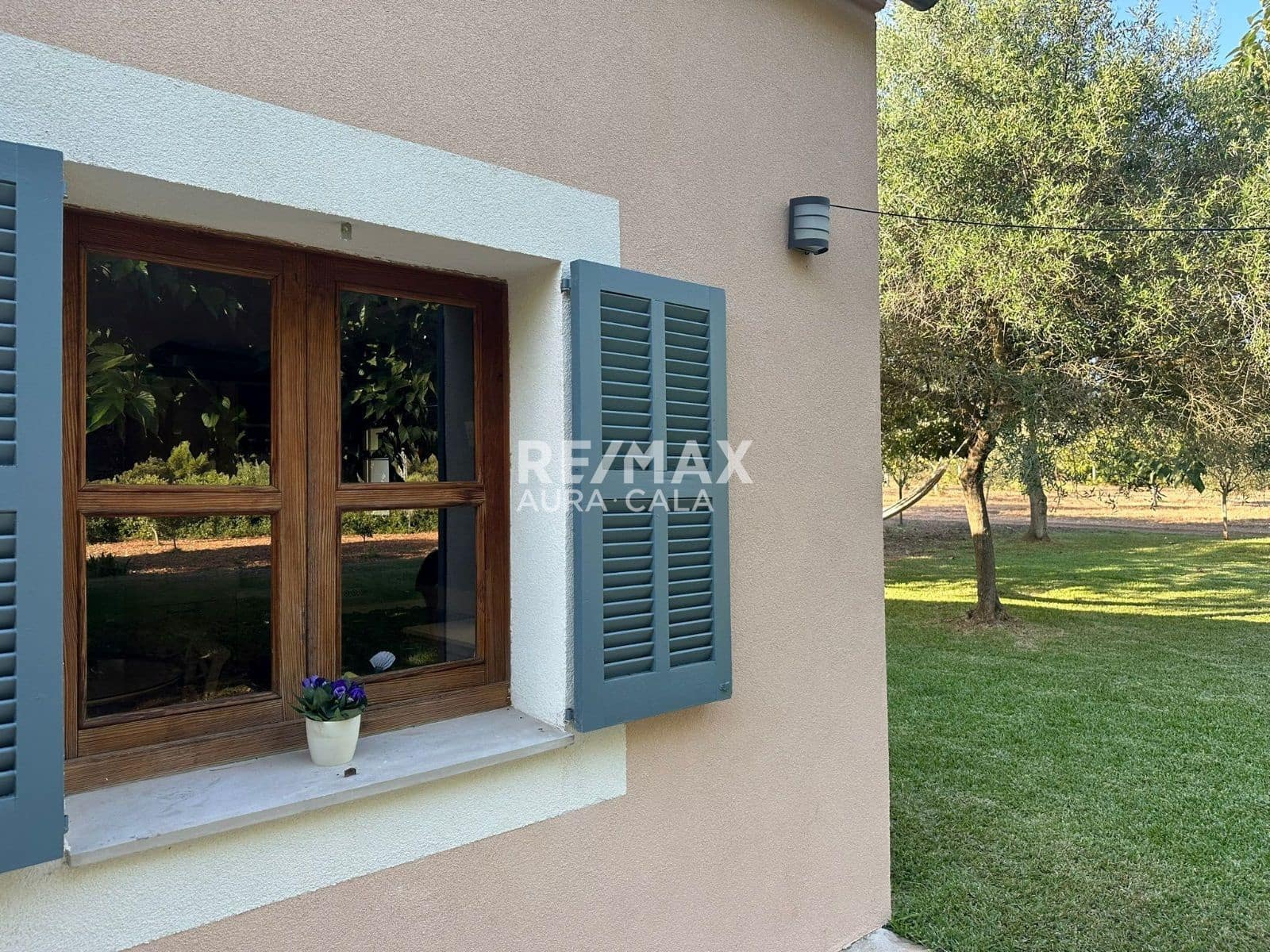 Chalet de 3 habitaciones en Sant Llorenç des Cardassar en alquiler - 2.600 € (Ref: 9892712)