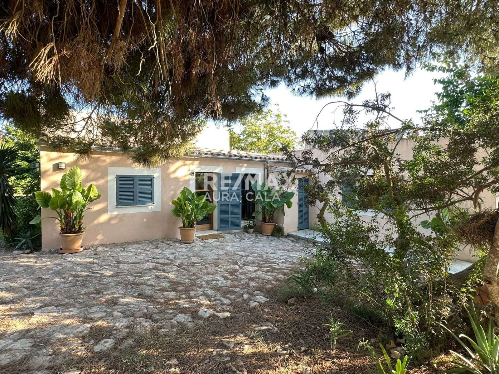 Chalet de 3 habitaciones en Sant Llorenç des Cardassar en alquiler - 2.600 € (Ref: 9892712)