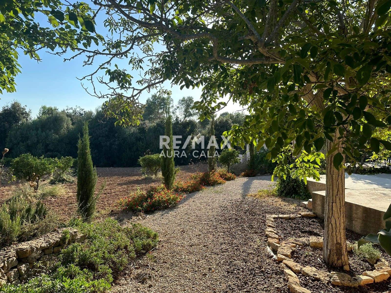 Chalet de 3 habitaciones en Sant Llorenç des Cardassar en alquiler - 2.600 € (Ref: 9892712)