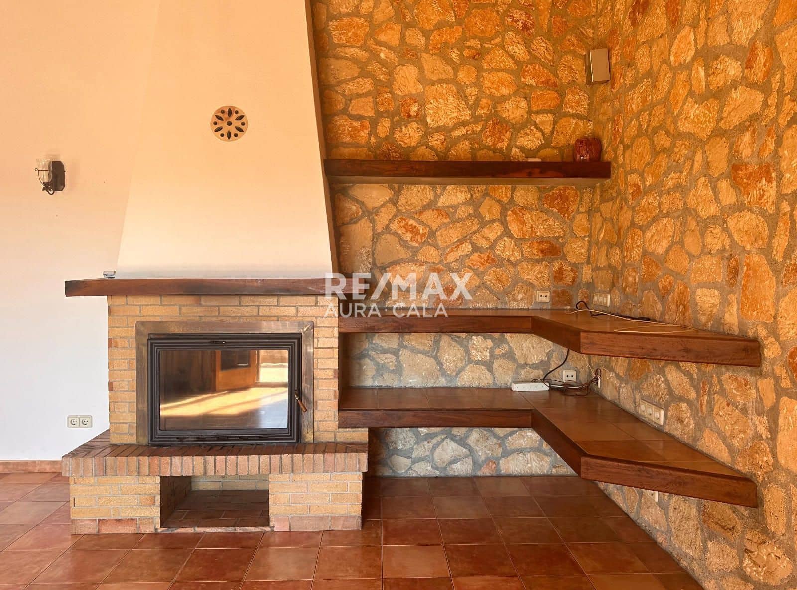 3 bedroom Villa for sale in Capdepera with pool garage - € 849,000 (Ref: 9928364)
