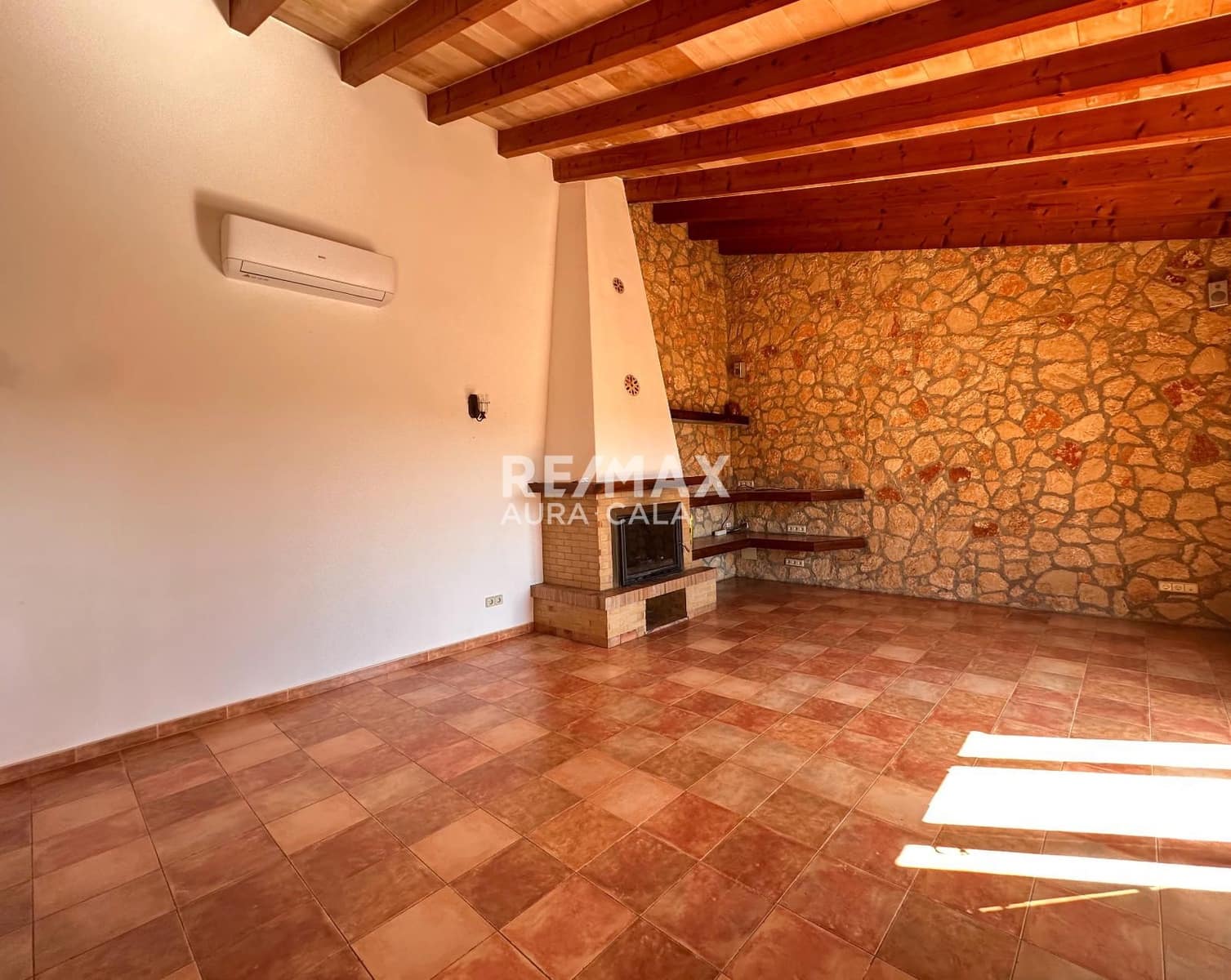 3 bedroom Villa for sale in Capdepera with pool garage - € 849,000 (Ref: 9928364)