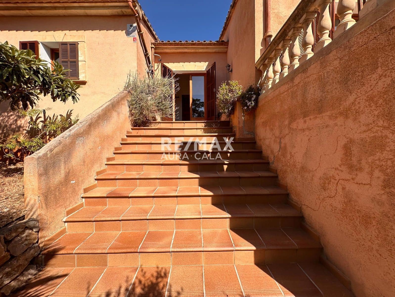 3 bedroom Villa for sale in Capdepera with pool garage - € 849,000 (Ref: 9928364)