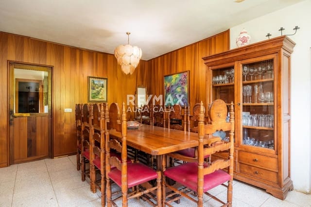8 slaapkamer Villa te koop in Palma de Mallorca met zwembad garage - € 720.000 (Ref: 9993681)