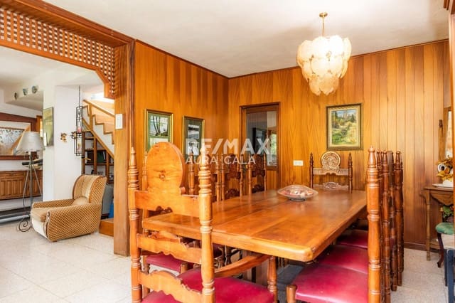 8 slaapkamer Villa te koop in Palma de Mallorca met zwembad garage - € 720.000 (Ref: 9993681)